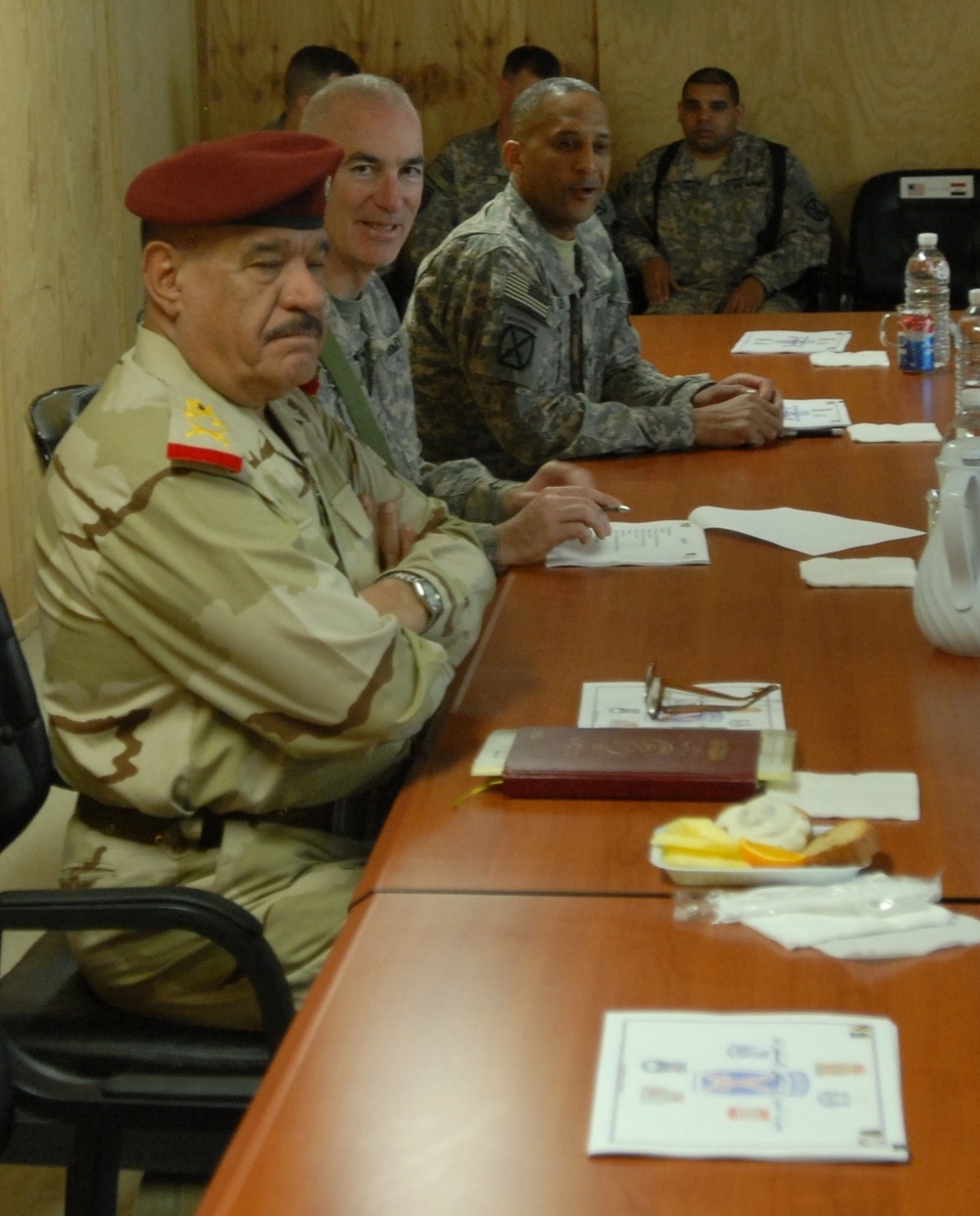 Commandos brief BOC commander