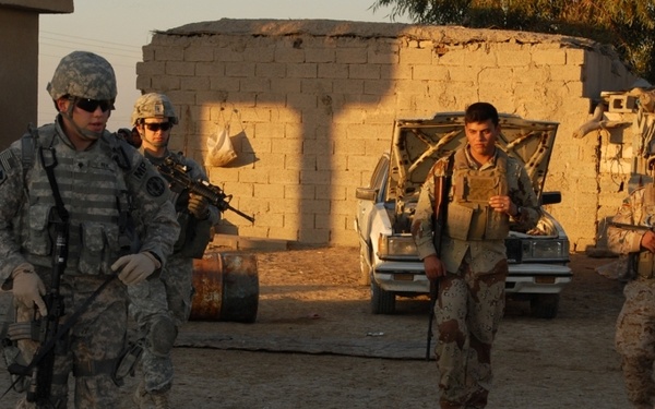 Iraqi Army lead combined search for weapons caches