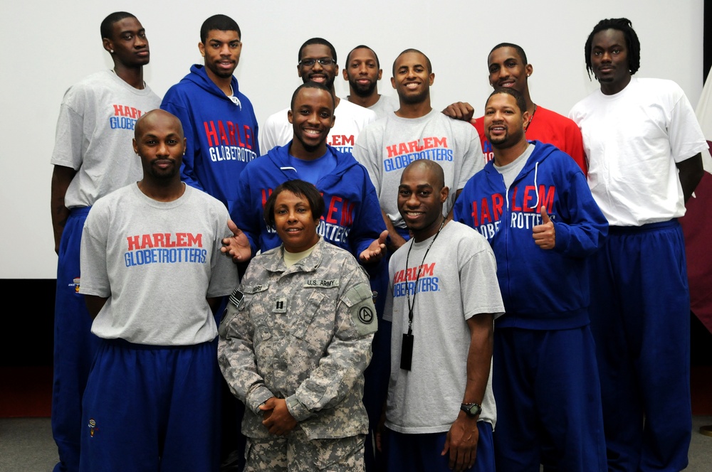 Globetrotters Show Support for Deployed Service Members