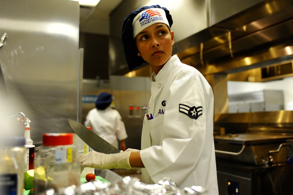 Airmen Compete in Culinary Challenge to Become Top Chef