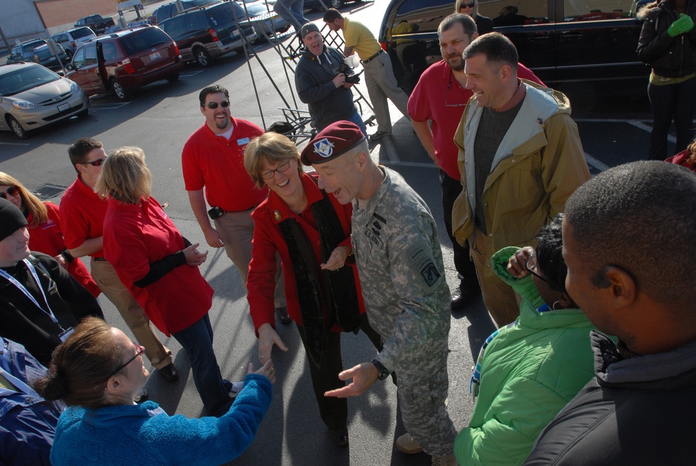 Volunteers Give Time, Toys for Bragg Families