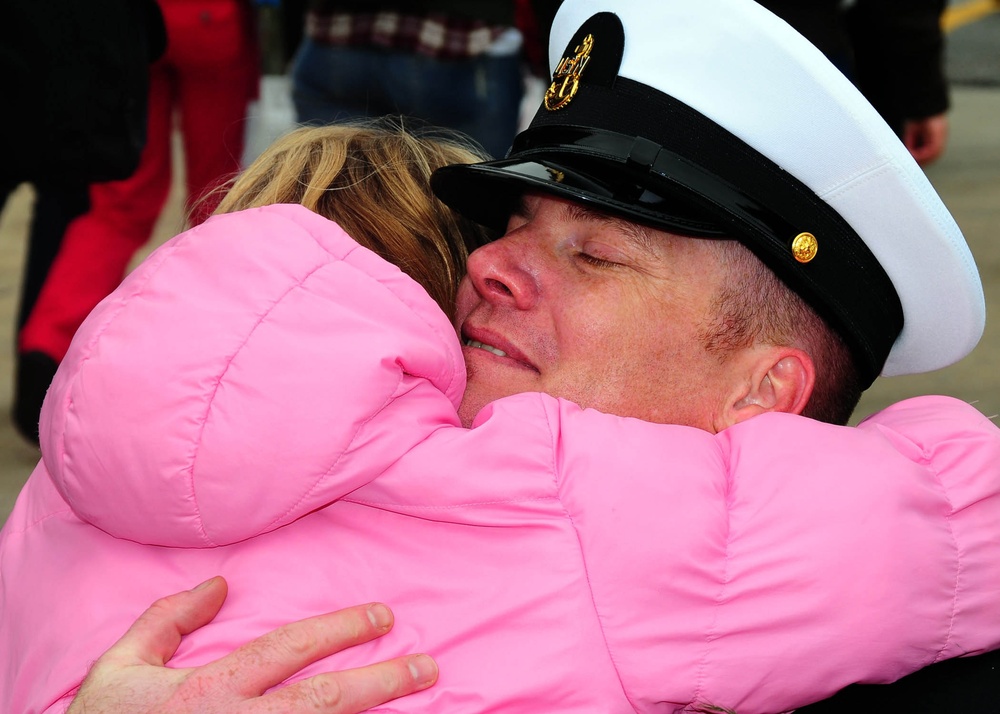 USS Bataan arrives home