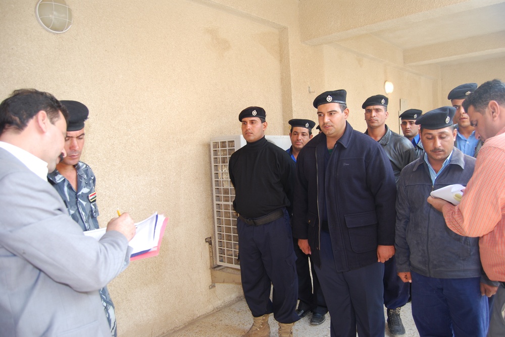 Military Police Soldiers Training the Trainer at Baghdad's Patrol Headquarters