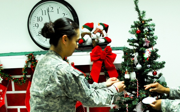 Holiday spirit sweeps through the 17th FB HQ