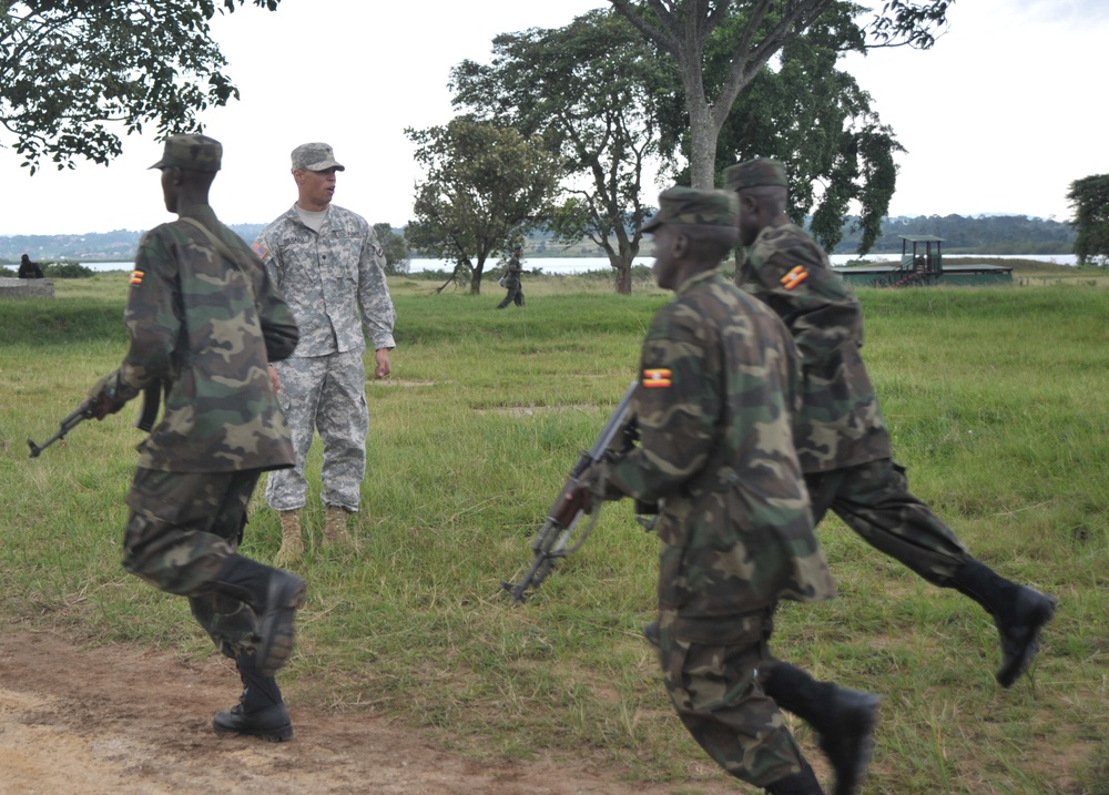 Ugandan Peoples' Defense Force Soldiers Complete U.S. Course