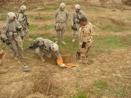 Desert Rogues, Iraqi Army uncover large weapons cache