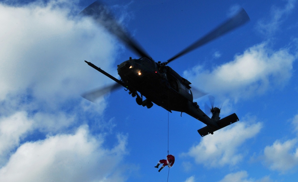 Santa drops in on 'Jolly Green' holiday homecoming