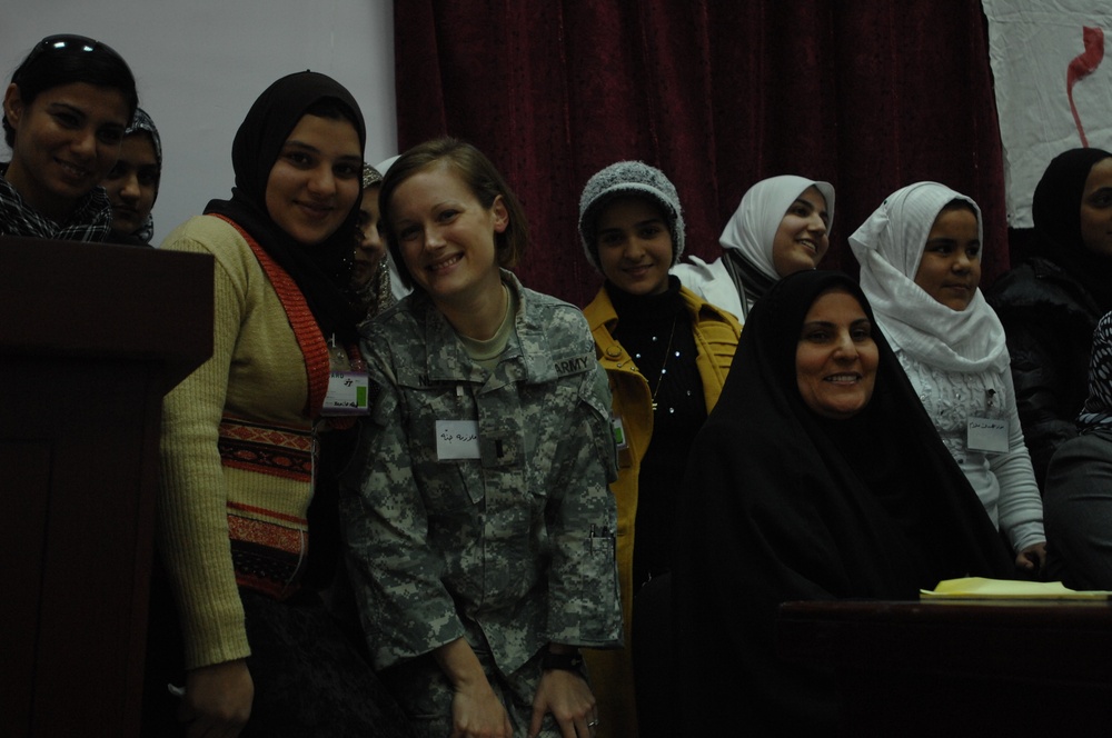 Iraqi women receive schooling