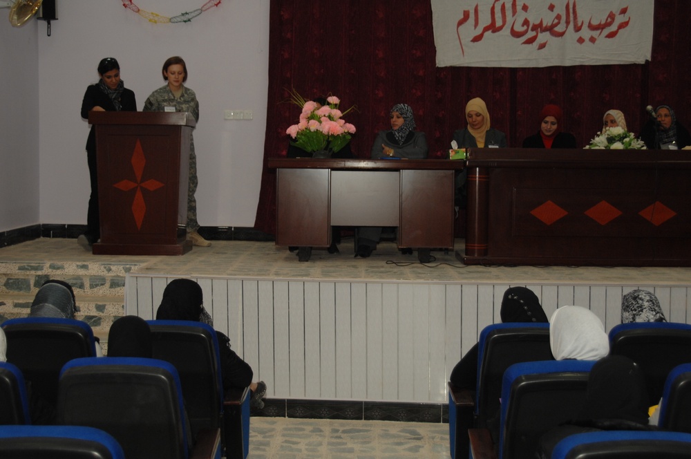 Iraqi women receive schooling