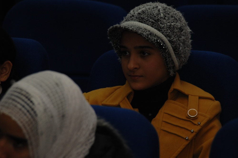 Iraqi women receive schooling