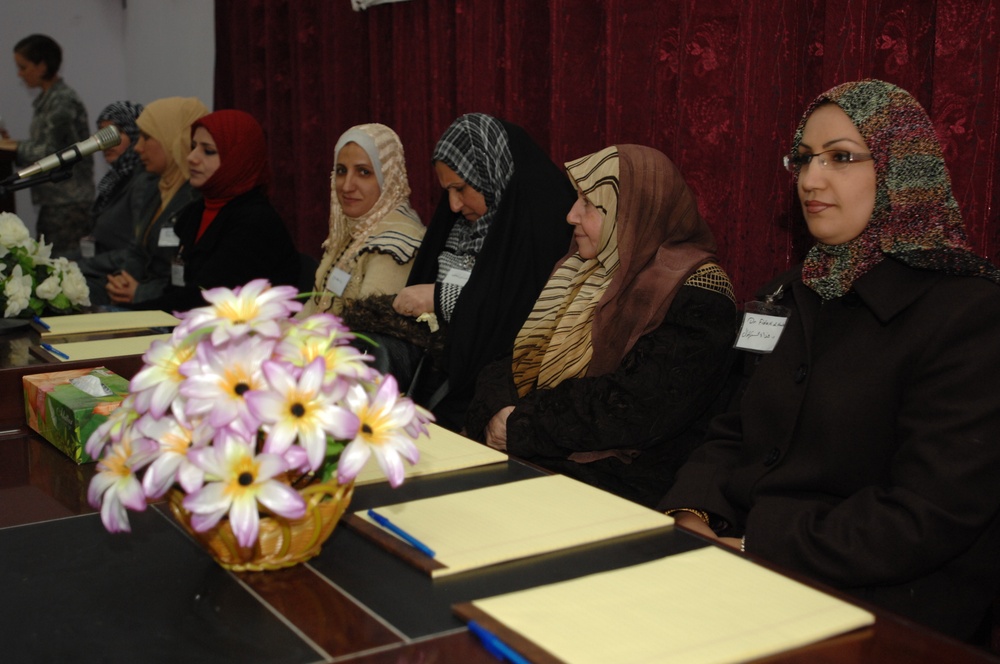 Iraqi women receive schooling