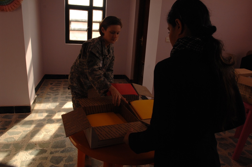 Iraqi women receive schooling