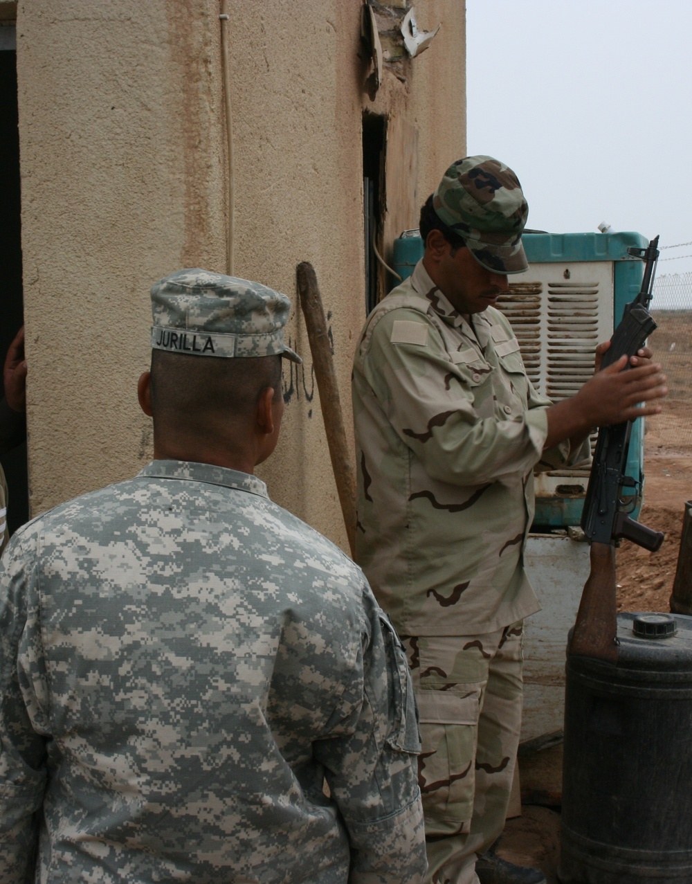 Iraq's first line of defense secures border crossing