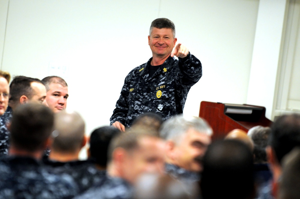 MCPON meets, reenlists sailors