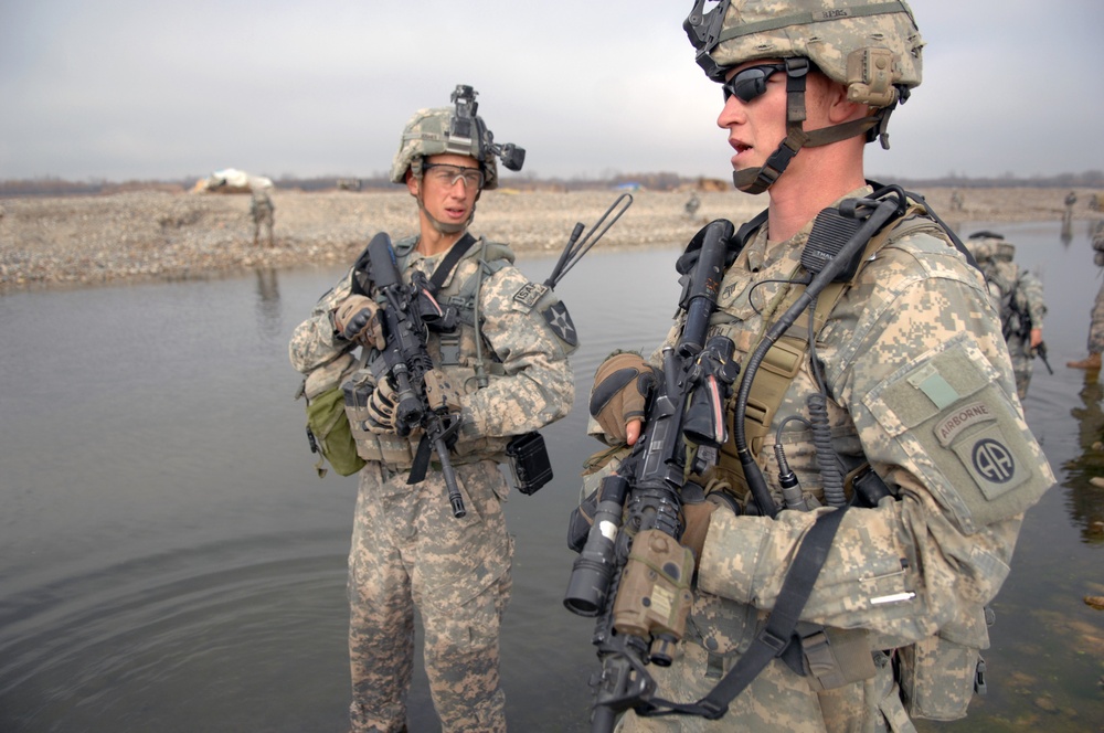 5th SBCT, 2nd ID troops conduct patrol in Arghandab River Valley