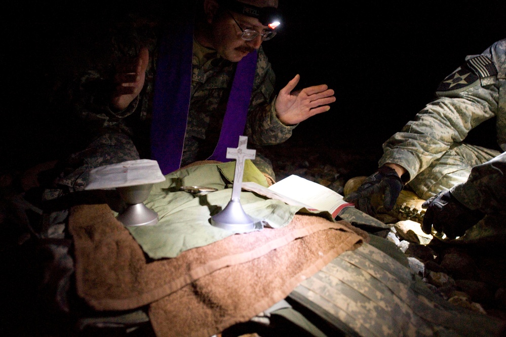 A Gift to the Soldiers- Chaplain Brings Mass to the Frontlines