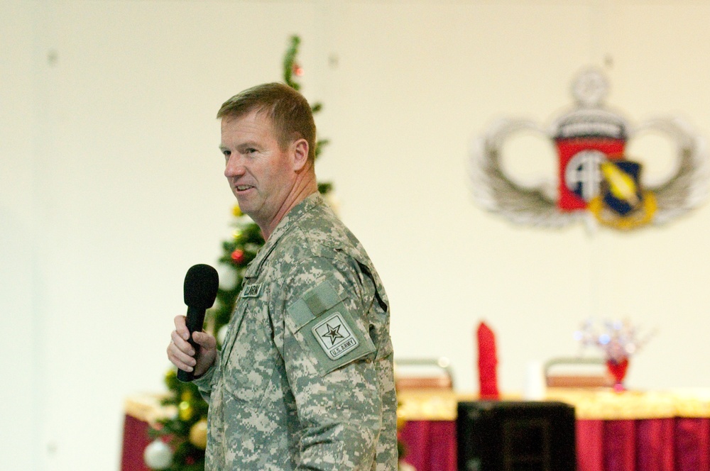 SMA Delivers Special Message to AAB Paratroopers