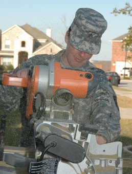 'Team Wagonmasters' and 'Lowe's Heroes' build something together