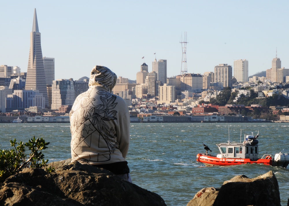 Station San Francisco Responds to Sunken Vessel