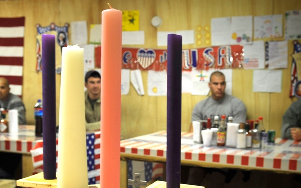 Cavalrymen Celebrate the Season