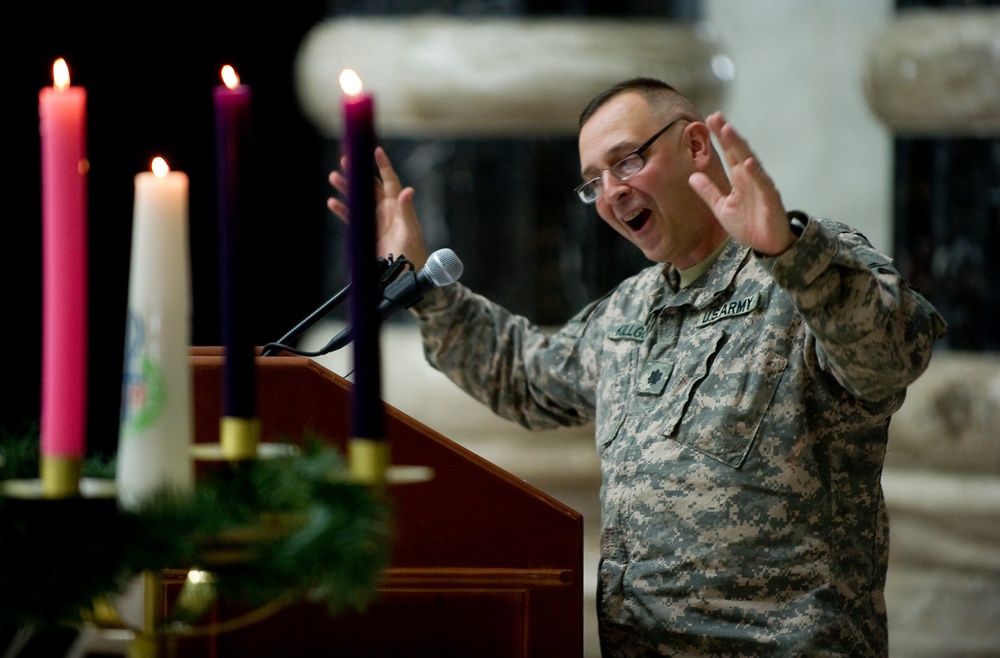 Christmas Eve Candlelight Service at Al Faw Palace