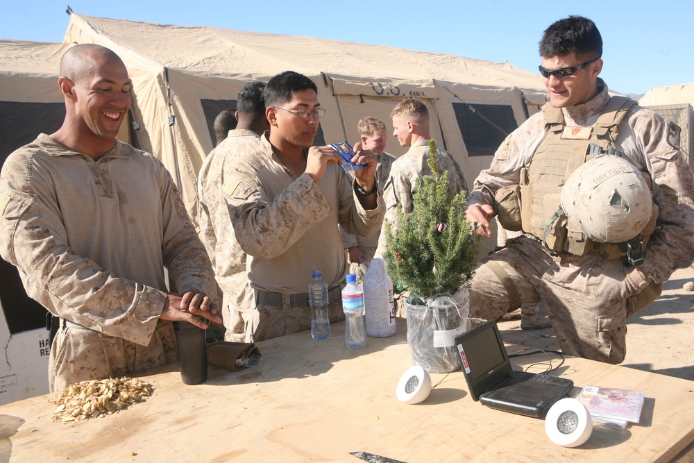 Marines make the most with the least during Christmas in Now Zad