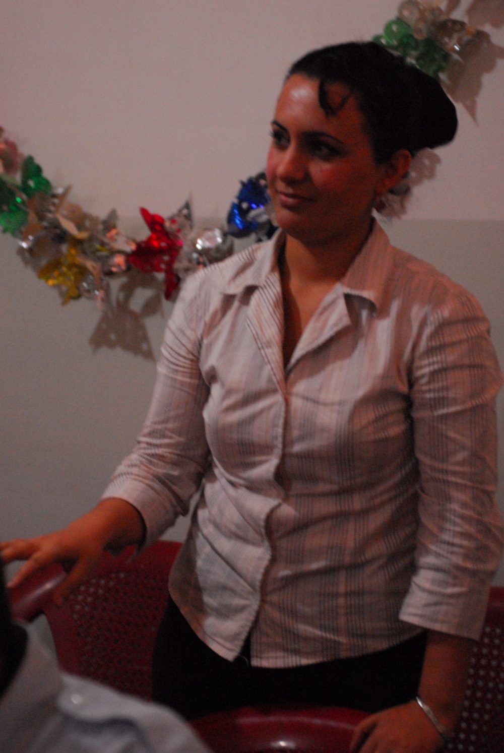 Iraqi police, Pena Women's Cultural Center, and U.S. forces discuss ways to deal with domestic violence
