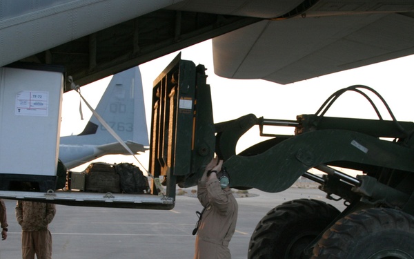 Raiders transport troops, cargo for MEB-A
