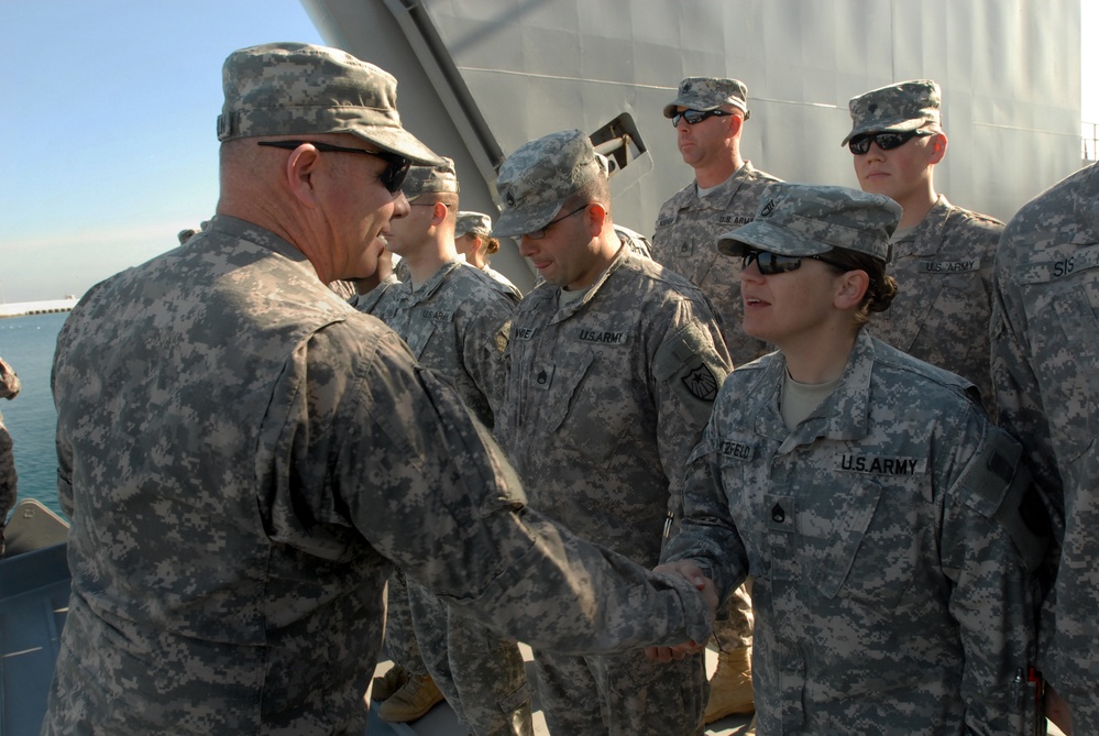 Group Re-enlistment Minnesota Guardsmen