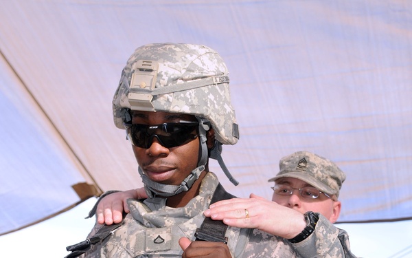 'Rollover, Rollover, Rollover!': Soldiers Learn How to Quickly, Properly Exit an MRAP