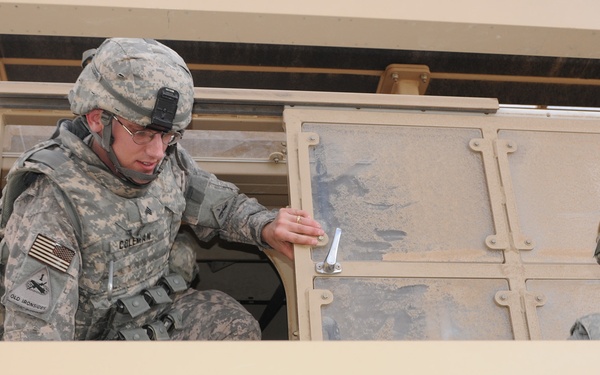 'Rollover, Rollover, Rollover!': Soldiers Learn How to Quickly, Properly Exit an MRAP