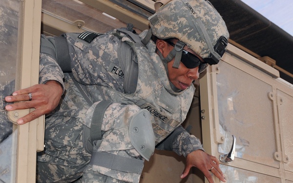 'Rollover, Rollover, Rollover!': Soldiers Learn How to Quickly, Properly Exit an MRAP