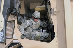 'Rollover, Rollover, Rollover!': Soldiers Learn How to Quickly, Properly Exit an MRAP