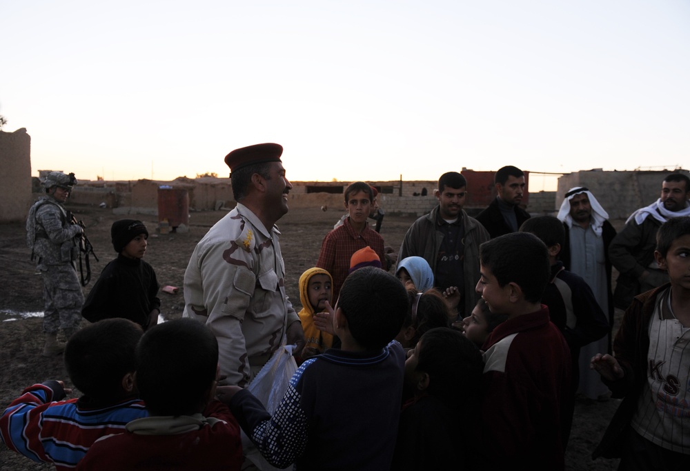 6-1 CAV and IA Deliver Toys To Kids