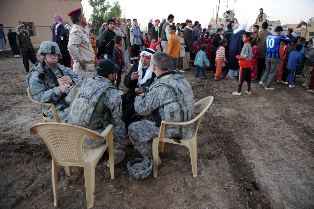 6-1 CAV and IA Deliver Toys To Kids