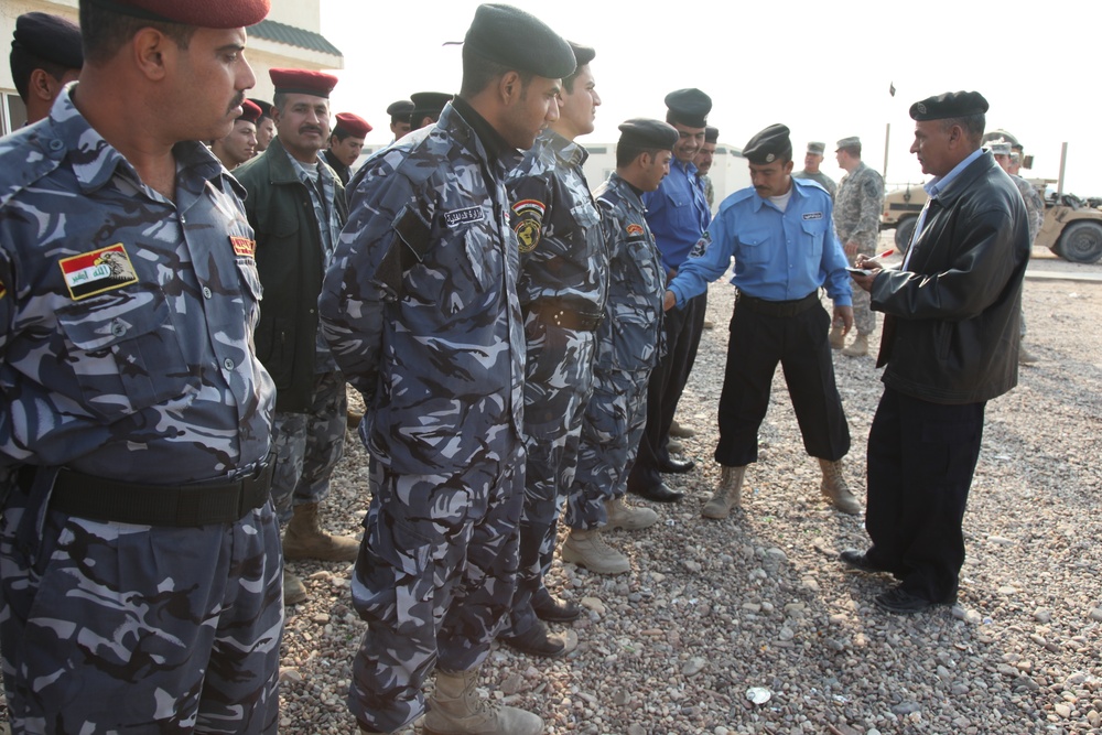 Iraqi police inspection formation