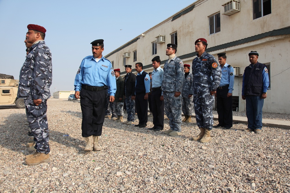 Iraqi police inspection formation