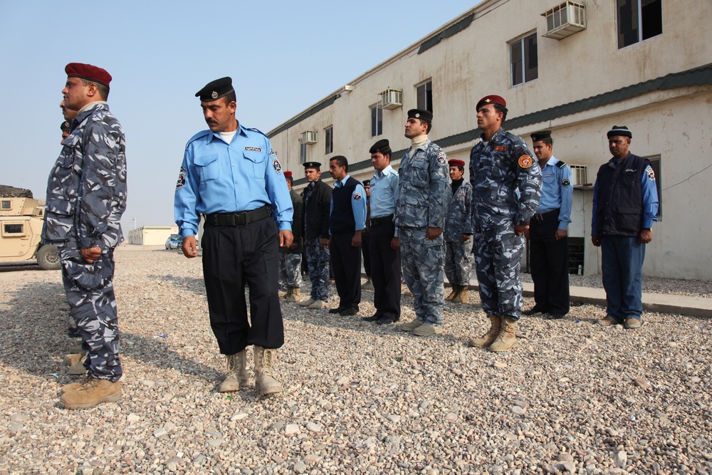 Iraqi police inspection formation