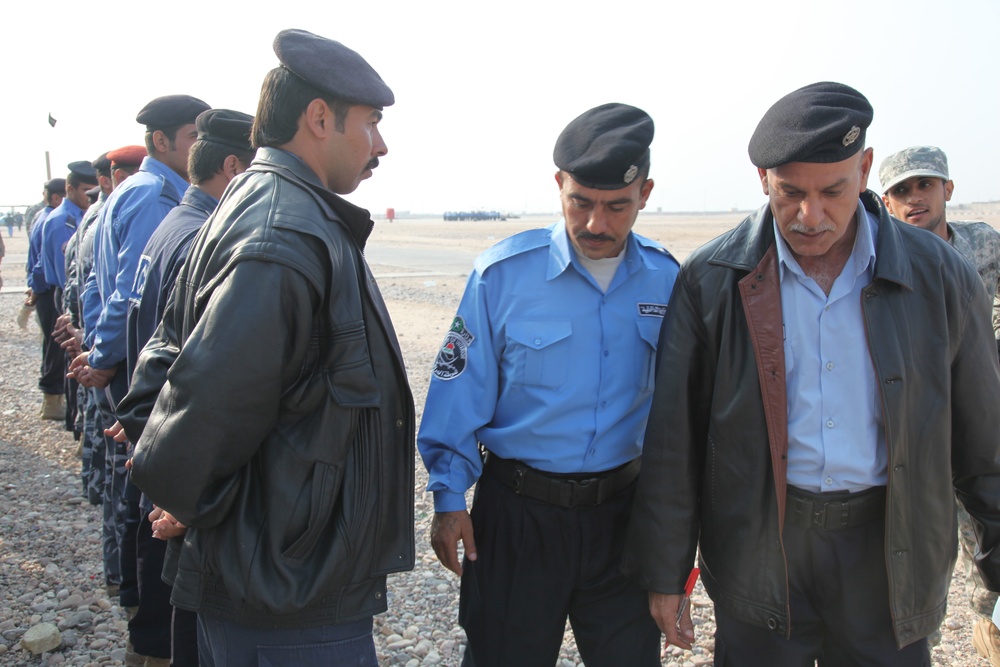 Iraqi police inspection formation