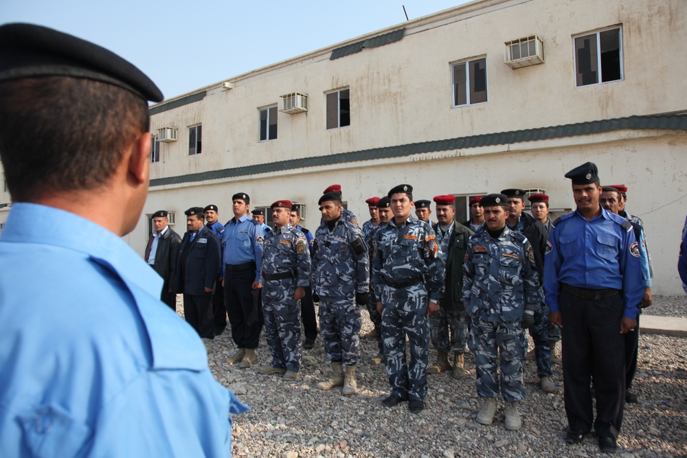 Iraqi police inspection formation