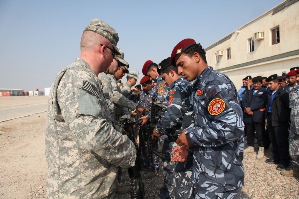 Iraqi police inspection formation