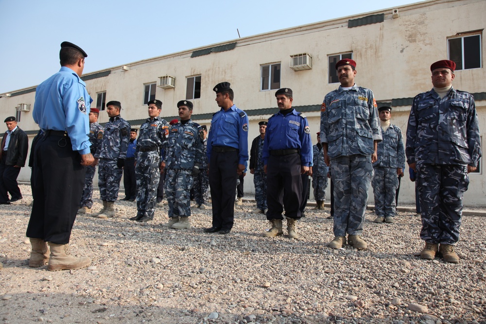 Iraqi police inspection formation