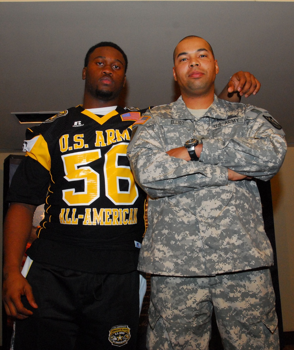 Atlanta Football Player and Fort Brag Pair Up at U.S. All American Bowl
