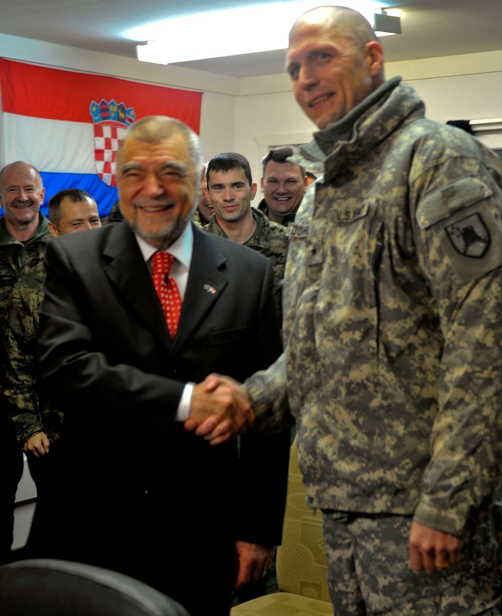 President of Croatia visits his nation's troops on Camp Bondsteel