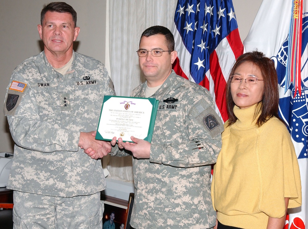 ARNORTH Soldier Presented Purple Heart for Service in Iraq