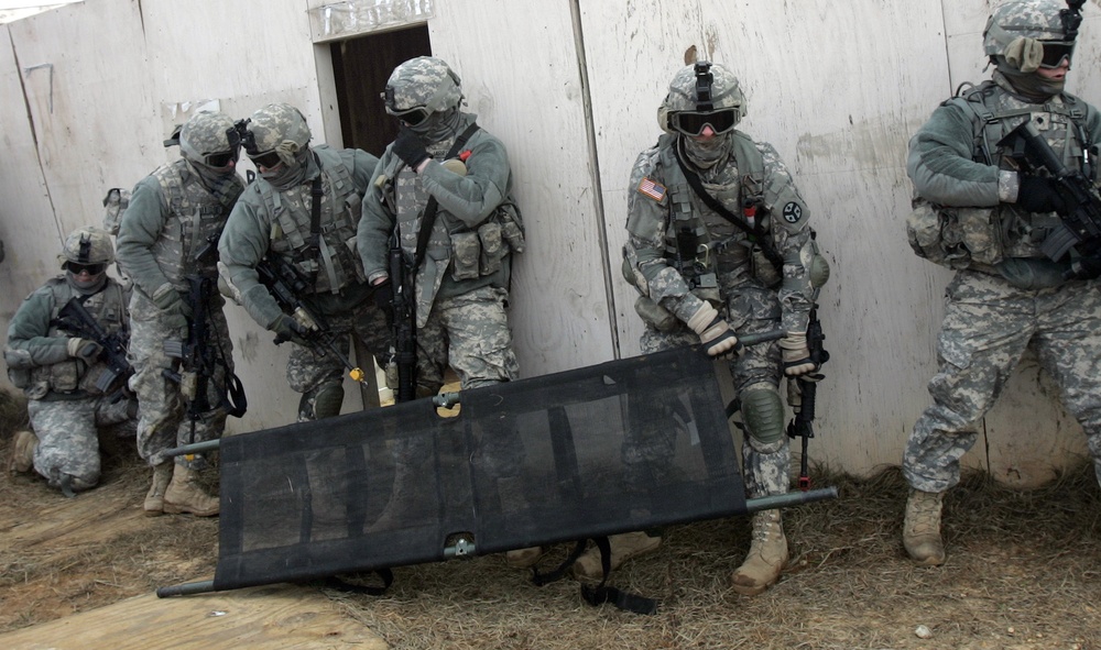 Tennessee Army National Guard train on base defense operations