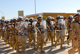 Iraqi Army Soldiers show their skills at 17th Division Iraqi Armed Forces Parade