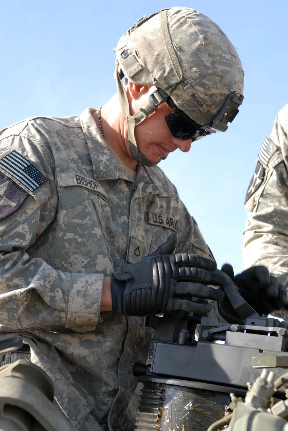 Soldiers conduct joint live fires exercise