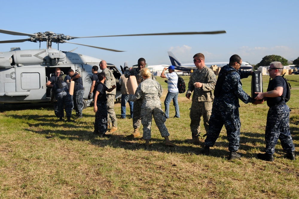 USS Carl Vinson Participates in Haiti Relief Operations