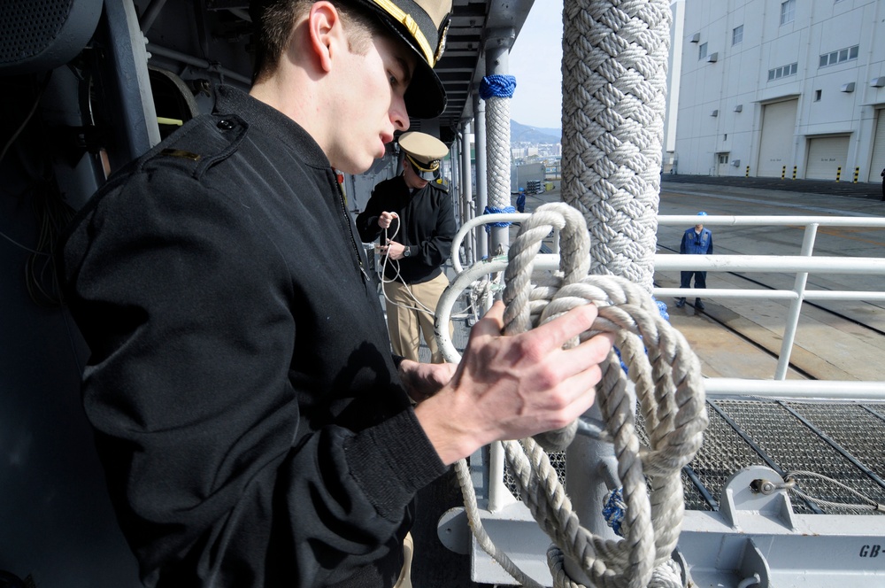 USS Patriot departs for extended patrol